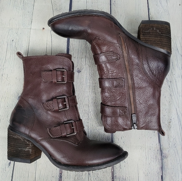 VINCE CAMUTO | Dassia leather burnished toe & heel buckle heeled boots - Picture 1 of 9